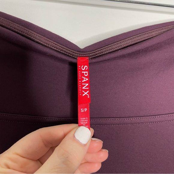 Spanx Ponte Ankle Leggings High Rise Shaping Slimming Slit Hem Maroon Size S - Picture 5 of 8